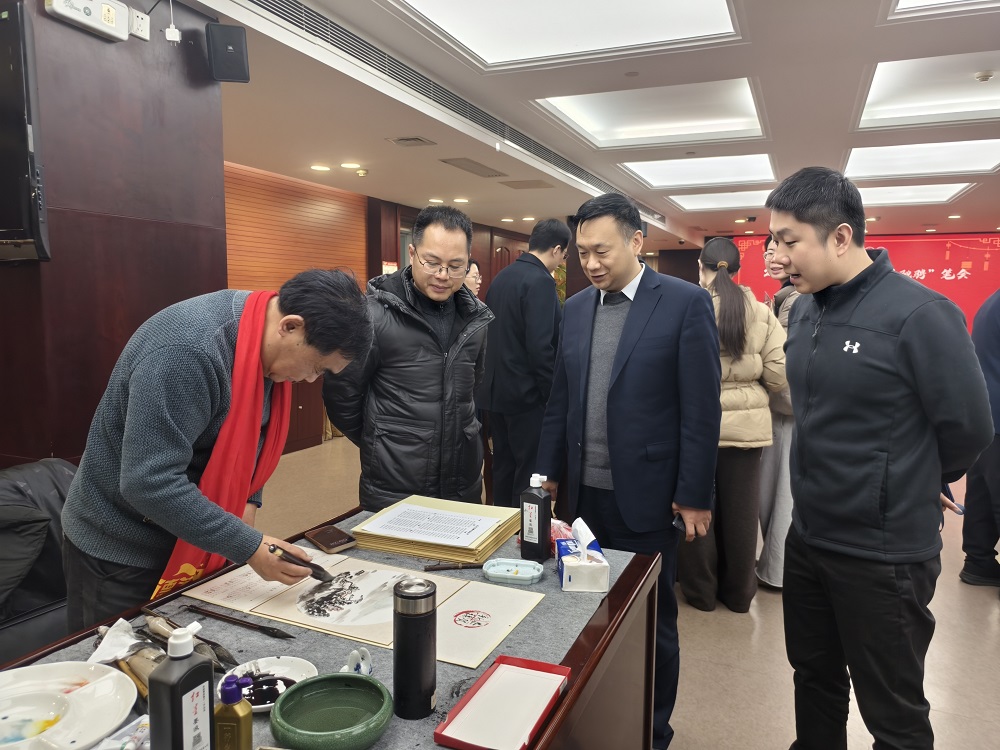 兴泰控股举办2026年迎新春书画交流笔会暨送春联活动